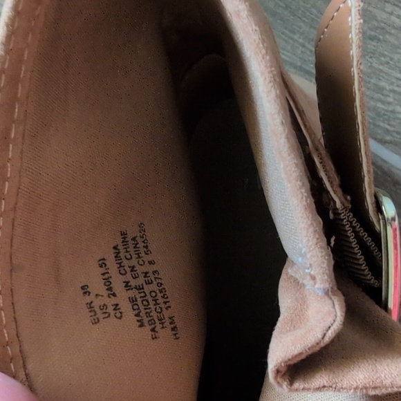 H&M Women's Tan Ankle Boots - Picture 6 of 8